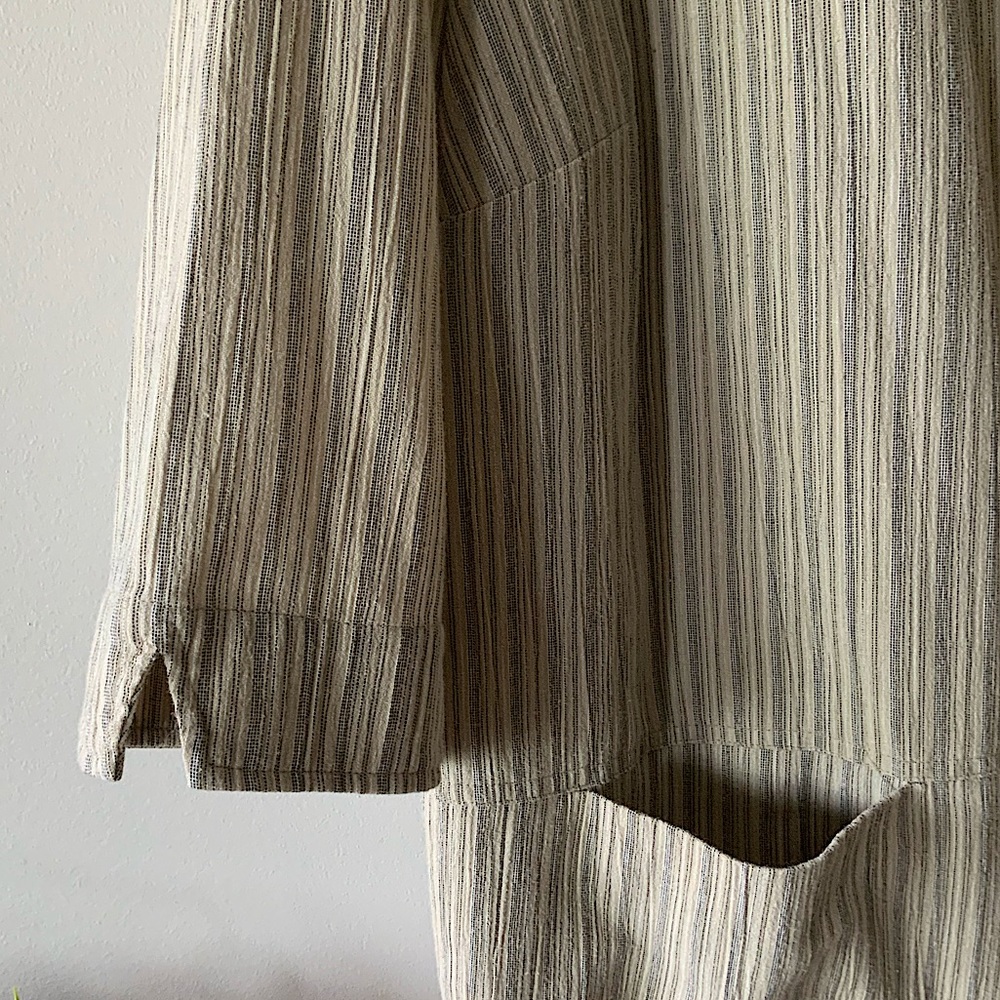 Linen Button Up Top - Picture 4 of 10